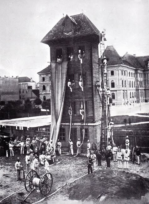 Vatrogasni toranj 1898. godine na Savskoj cesti